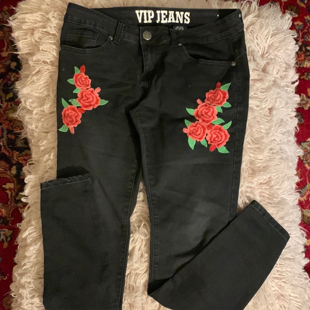 VIP JEANS